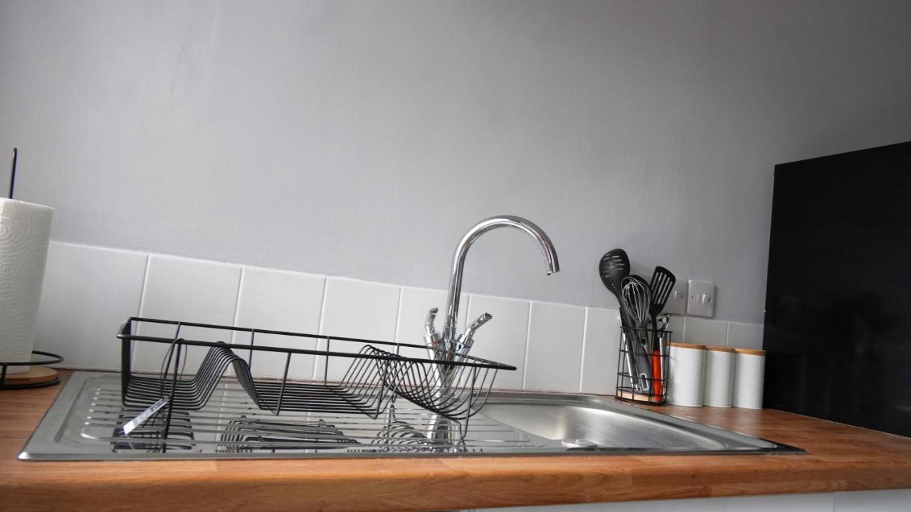 Portobello House - Four Bedroom House Perfect For Contractors - Sleeps 6 - Free Parking Wolverhampton Zewnętrze zdjęcie
