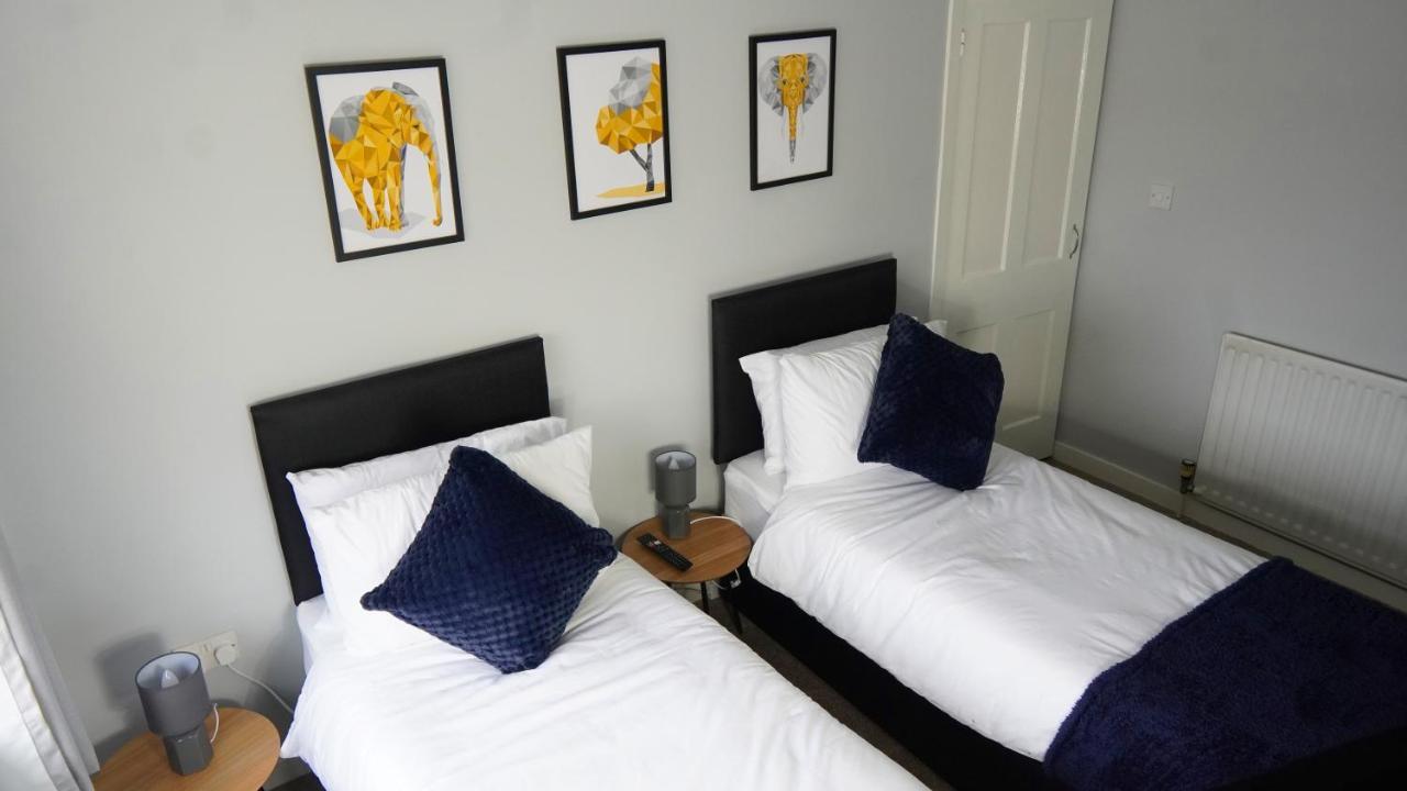 Portobello House - Four Bedroom House Perfect For Contractors - Sleeps 6 - Free Parking Wolverhampton Zewnętrze zdjęcie