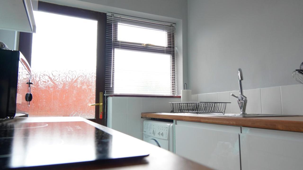 Portobello House - Four Bedroom House Perfect For Contractors - Sleeps 6 - Free Parking Wolverhampton Zewnętrze zdjęcie