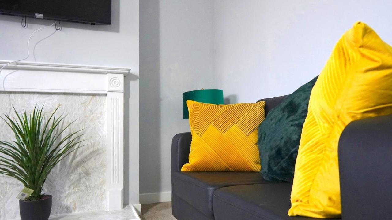 Portobello House - Four Bedroom House Perfect For Contractors - Sleeps 6 - Free Parking Wolverhampton Zewnętrze zdjęcie
