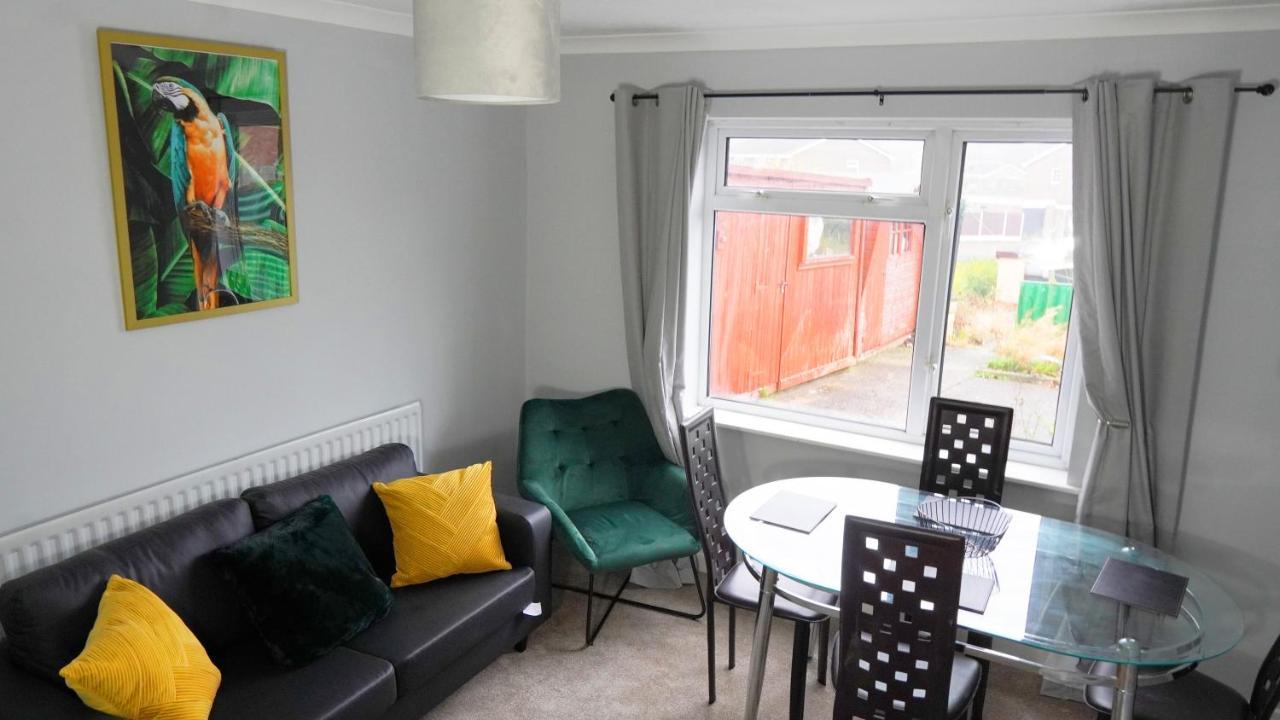Portobello House - Four Bedroom House Perfect For Contractors - Sleeps 6 - Free Parking Wolverhampton Zewnętrze zdjęcie